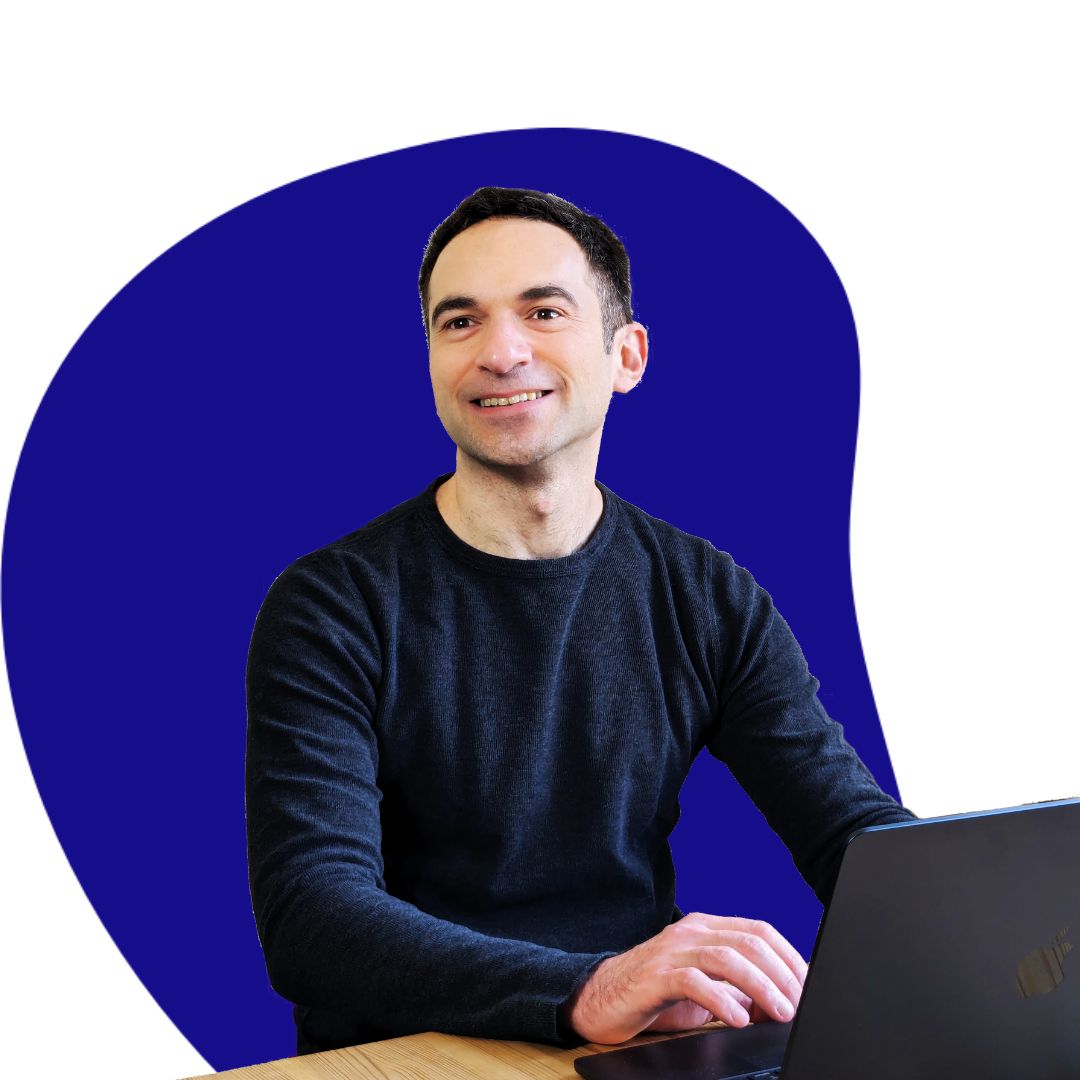 Pietro, an e-commerce project manager available for freelance, looks inspired while working at some e-commerce project